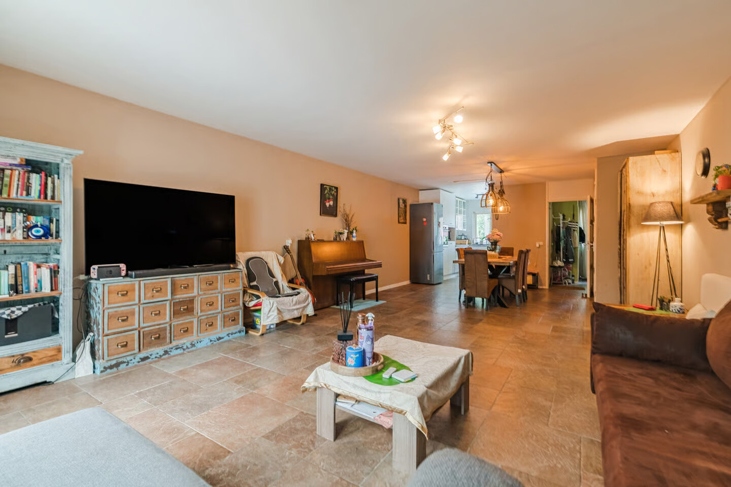 Tussenwoning te koop: Willem Barentszweg 63, Geldrop