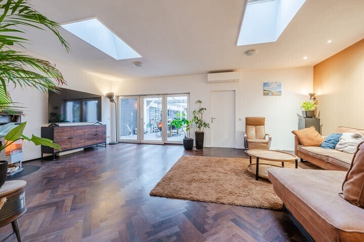 Vrijstaande woning te koop: Sluisstraat 45, Geldrop