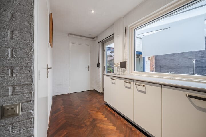 Vrijstaande woning te koop: Sluisstraat 45, Geldrop