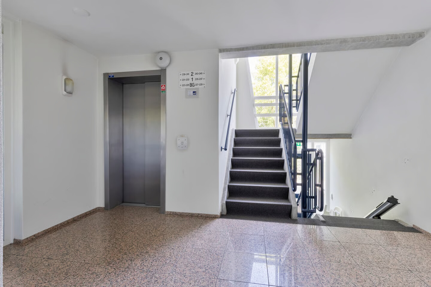 Appartement te koop: Vincent van Goghstraat 239, Nuenen