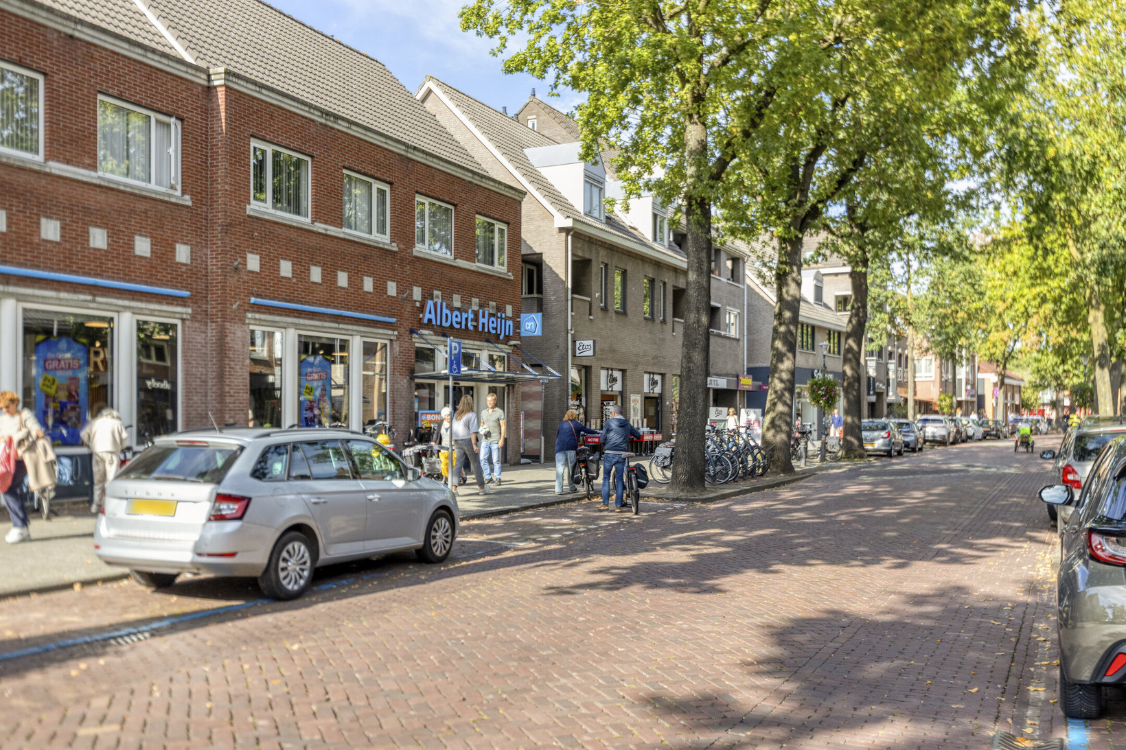 Twee-onder-één-kap te koop: Marijkestraat 10, Nuenen