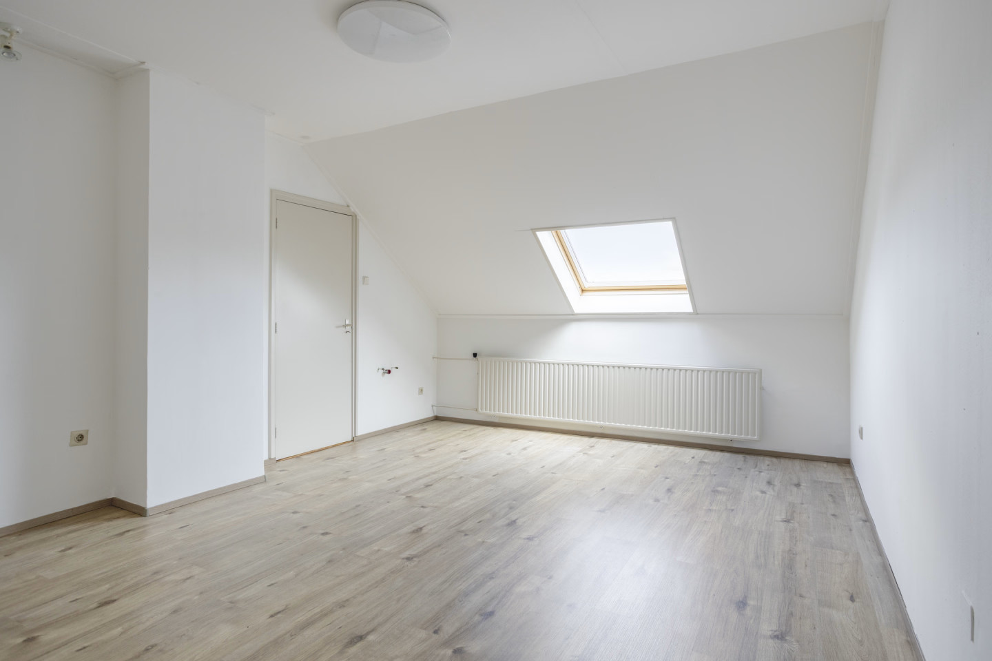 Tussenwoning te koop: Refeling 57, Nuenen