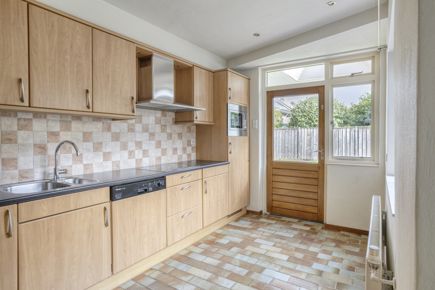 Tussenwoning te koop: Refeling 57, Nuenen