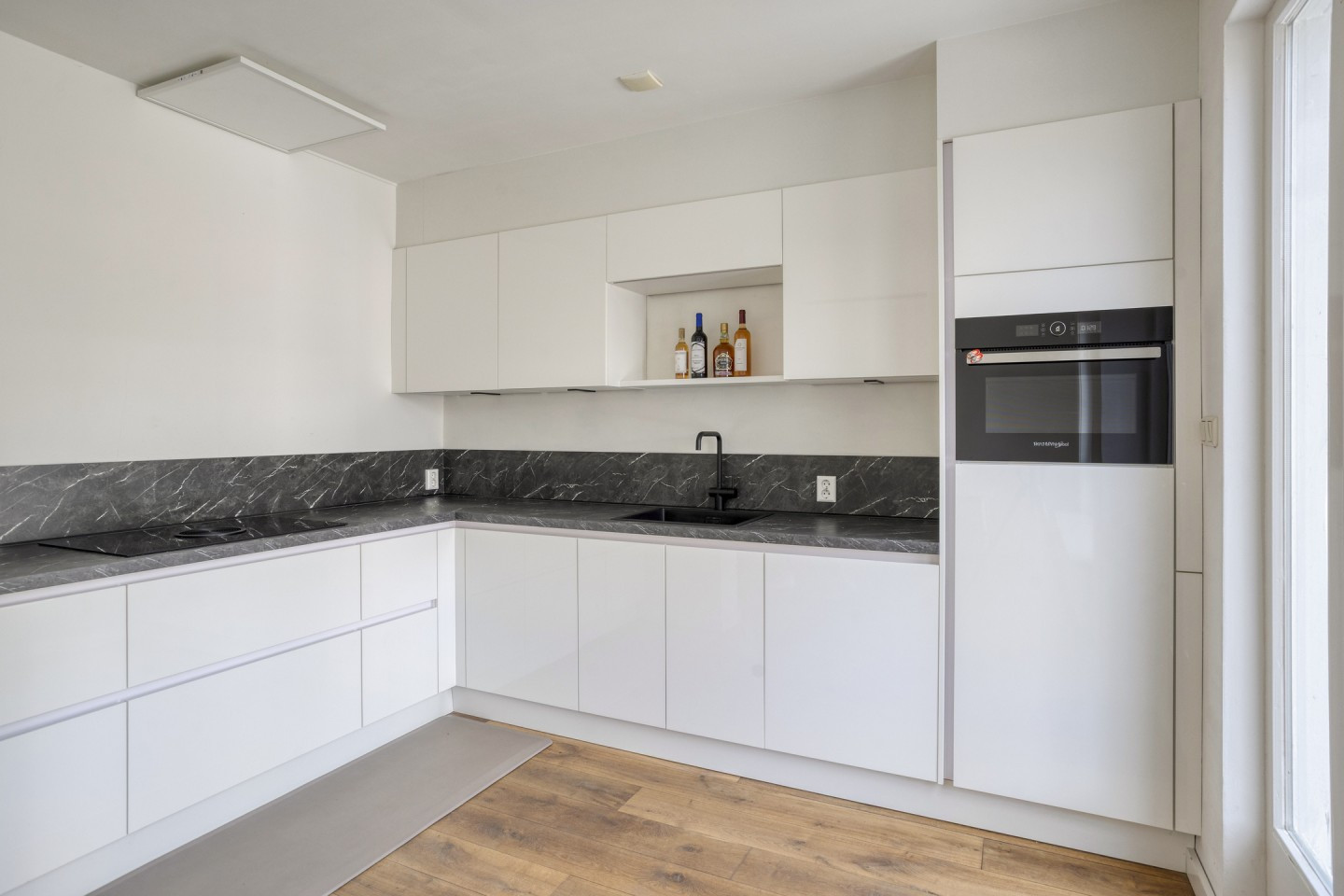 Tussenwoning te koop: Kapmeeuwhof 15, Nuenen