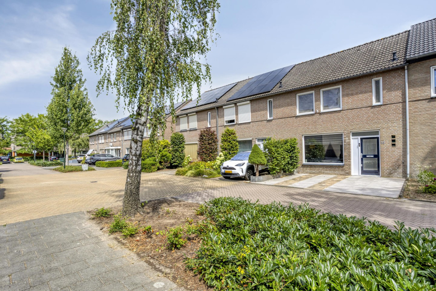 Tussenwoning te koop: Kapmeeuwhof 15, Nuenen
