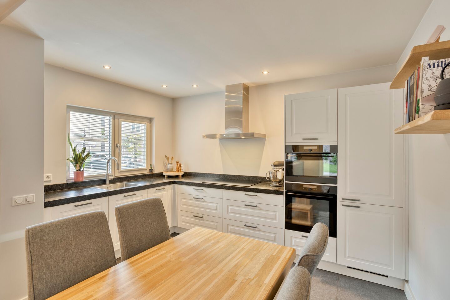 Tussenwoning te koop: Schietbergen 9, Nuenen