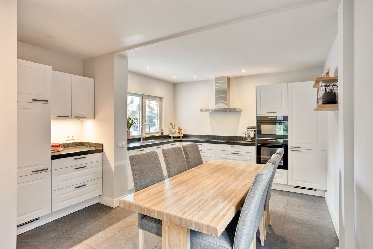 Tussenwoning te koop: Schietbergen 9, Nuenen