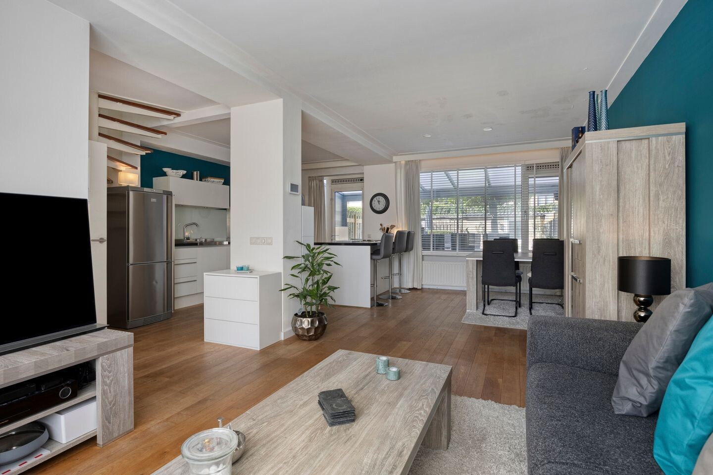 Tussenwoning te koop: Koolmeeshof 12, Nuenen