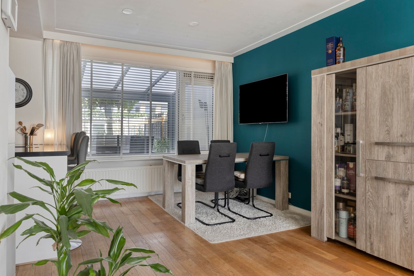 Tussenwoning te koop: Koolmeeshof 12, Nuenen