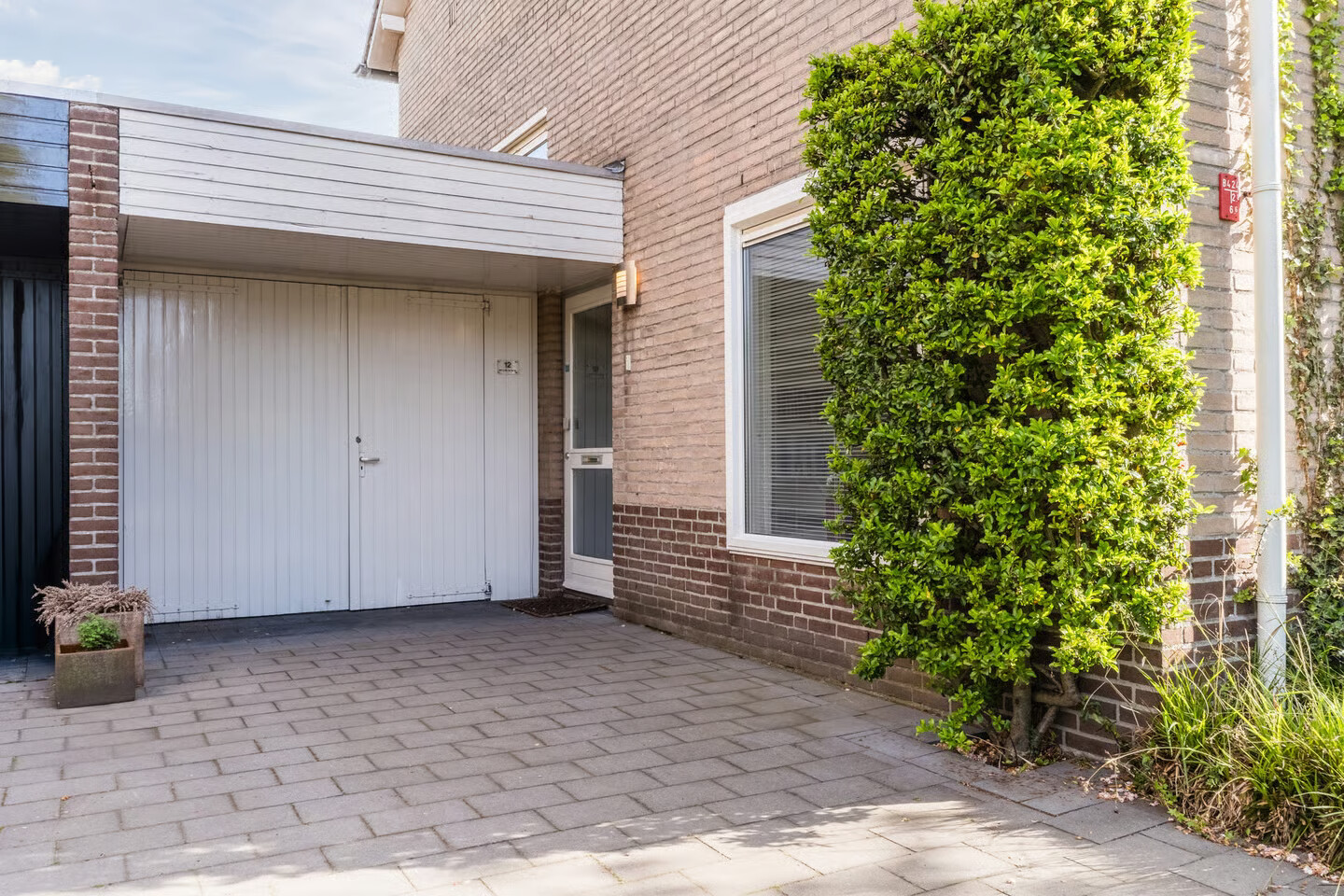 Tussenwoning te koop: Zonnedauwhof 12, Nuenen