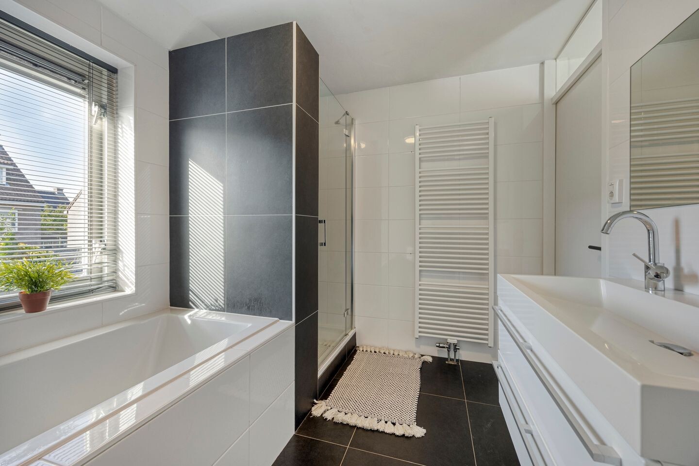 Tussenwoning te koop: Schepen Smitslaan 9, Nuenen