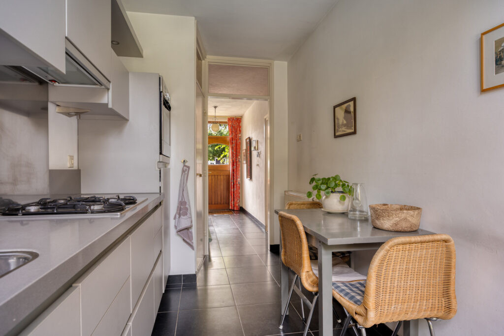 Twee-onder-één-kap te koop: Pater M. Wolffstraat 7, Best