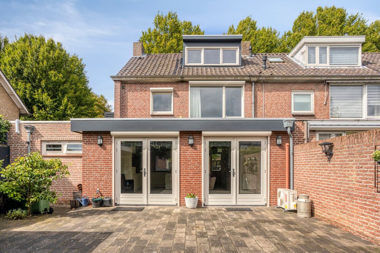 Hoekwoning te koop: Mgr. Zwijsenstraat 76, Best