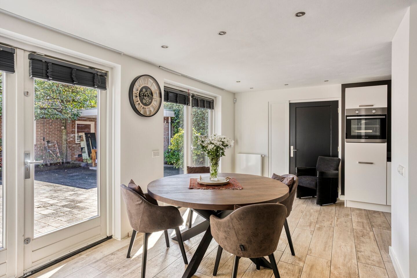 Hoekwoning te koop: Mgr. Zwijsenstraat 76, Best