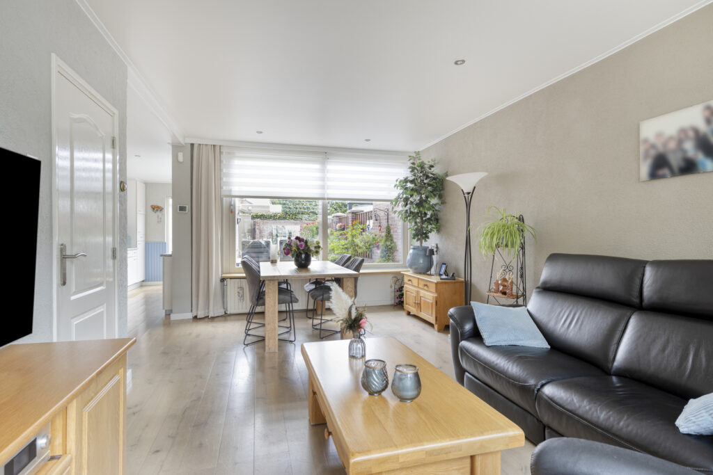 Tussenwoning te koop: Dr. H. Mollerstraat 44, Best