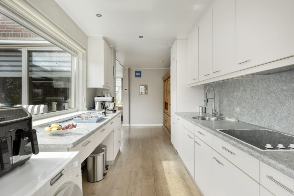 Tussenwoning te koop: Dr. H. Mollerstraat 44, Best