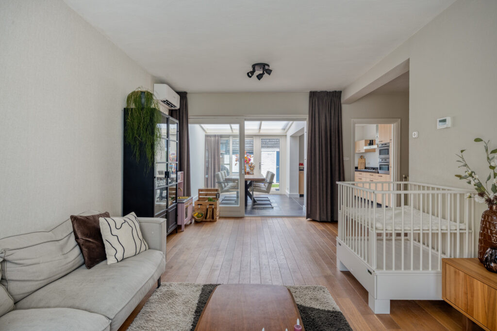 Hoekwoning te koop: J.J. Wintermansstraat 1, Best
