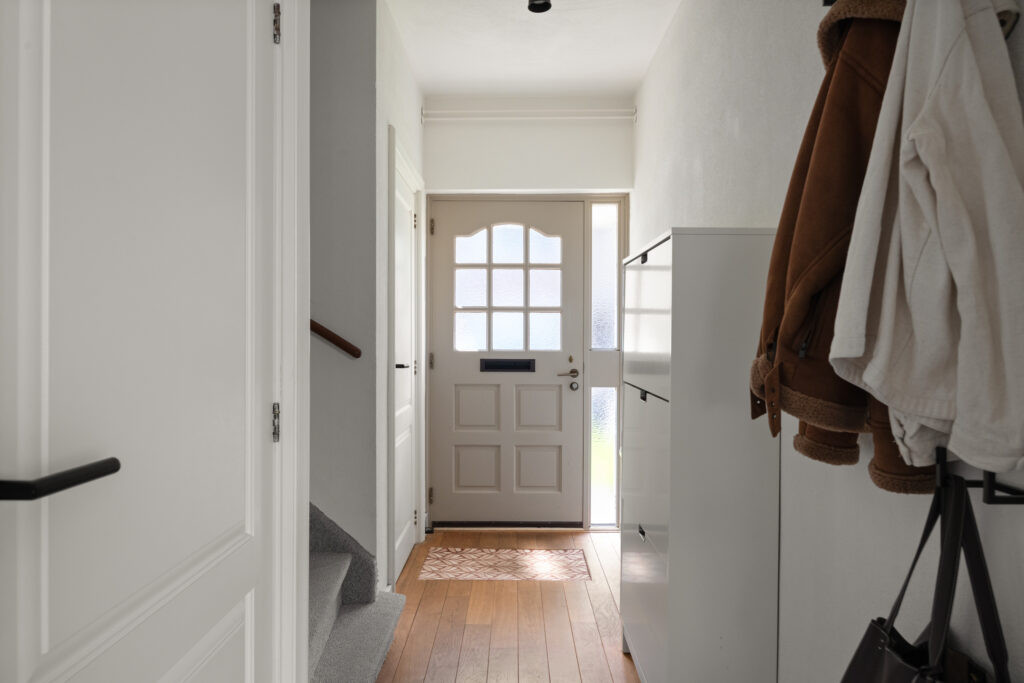 Hoekwoning te koop: J.J. Wintermansstraat 1, Best