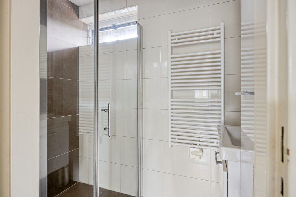 Hoekwoning te koop: J.J. Wintermansstraat 1, Best