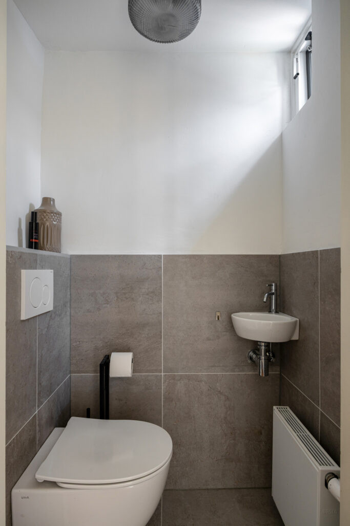Hoekwoning te koop: J.J. Wintermansstraat 1, Best