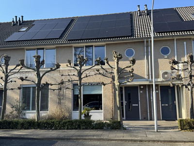 Dennenhei 16