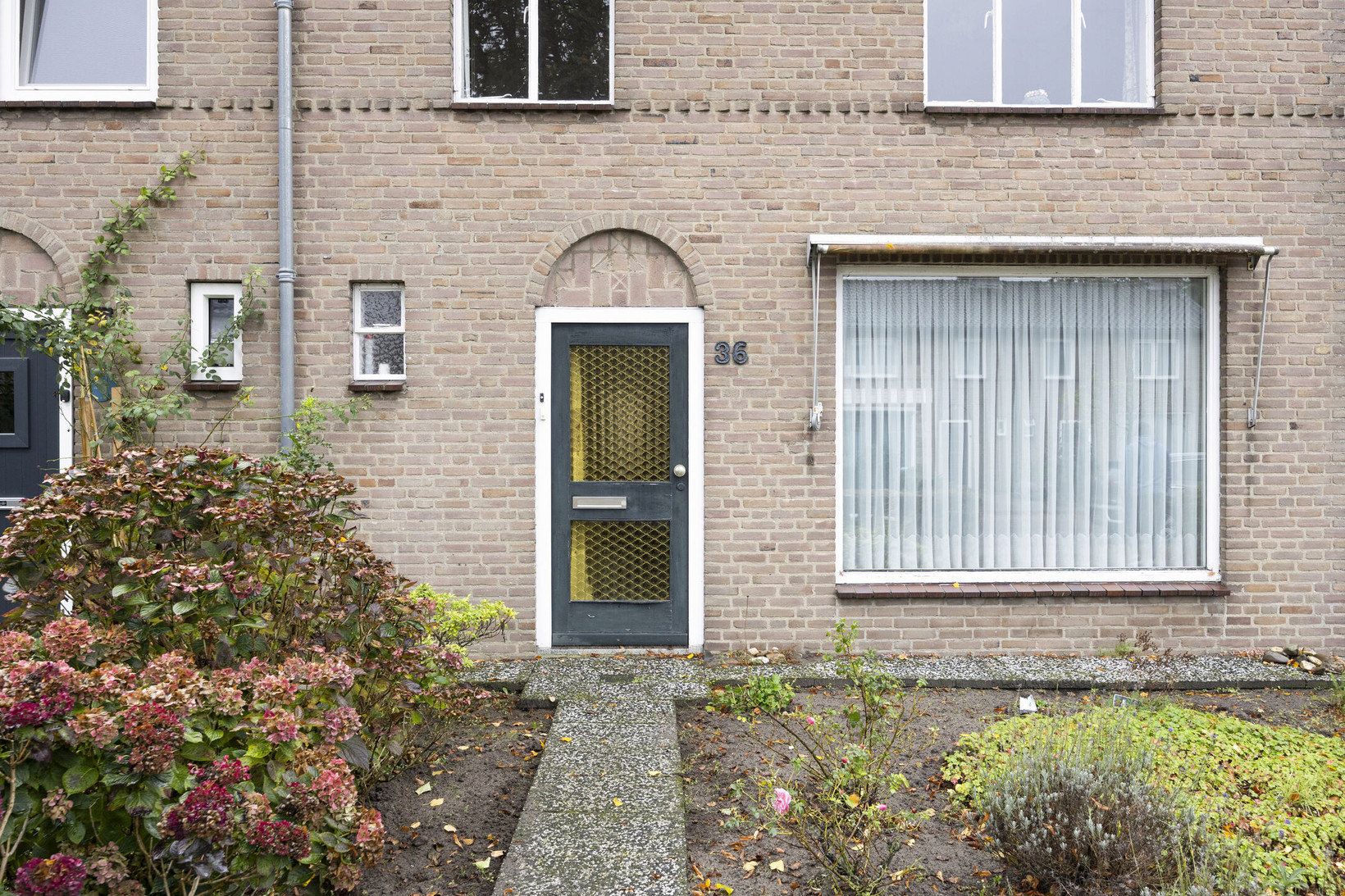 Twee-onder-één-kap te koop: Karel Doormanlaan 36, Oirschot