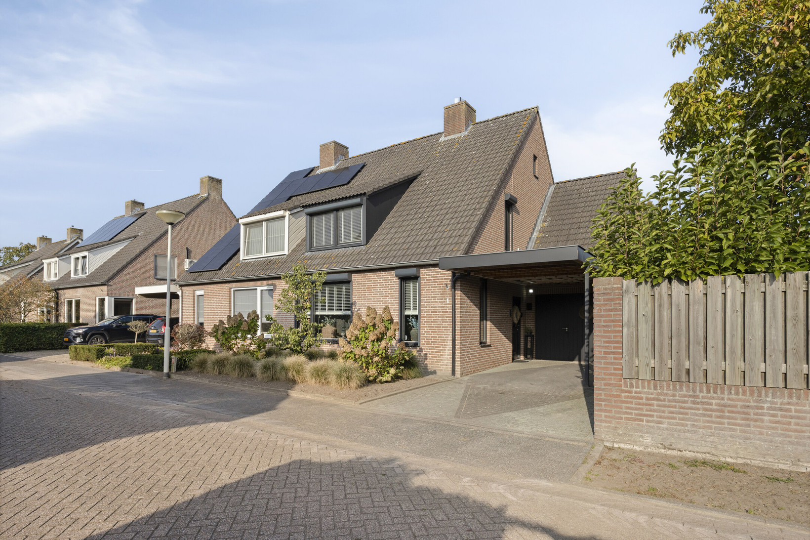 Twee-onder-één-kap te koop: Ridder Daniëlstraat 1, Oirschot