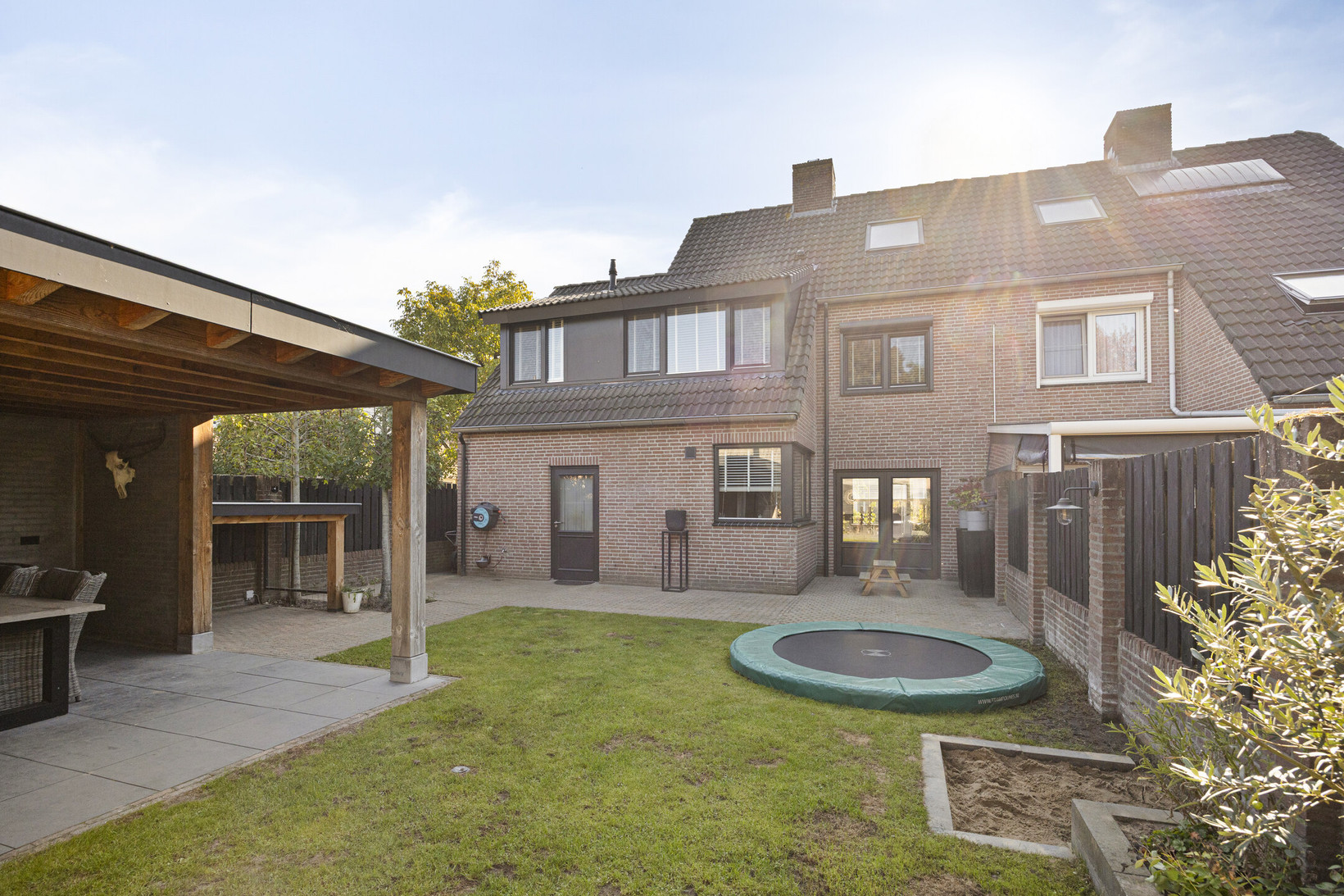 Twee-onder-één-kap te koop: Ridder Daniëlstraat 1, Oirschot