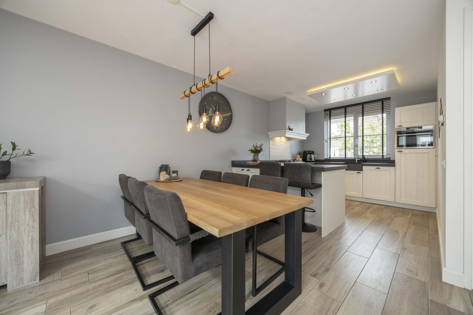Tussenwoning te koop: Meester De Weertstraat 7, Oirschot