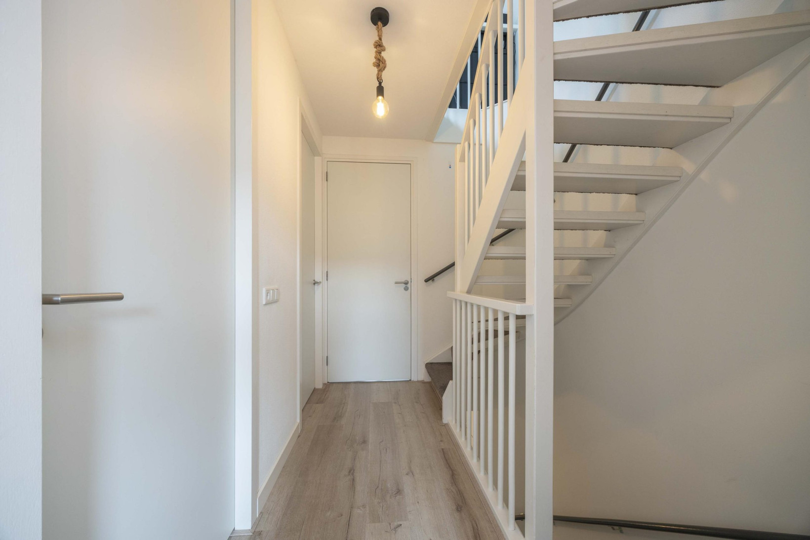 Tussenwoning te koop: Meester De Weertstraat 7, Oirschot
