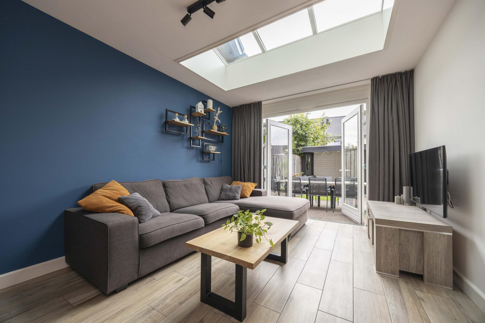 Tussenwoning te koop: Meester De Weertstraat 7, Oirschot