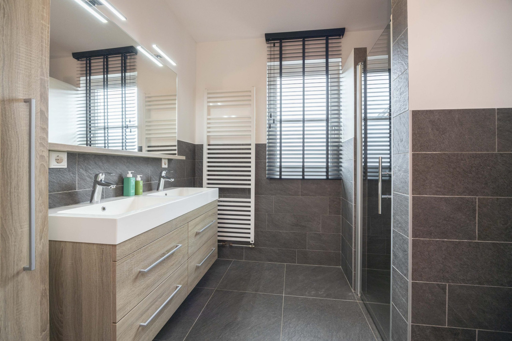 Tussenwoning te koop: Meester De Weertstraat 7, Oirschot