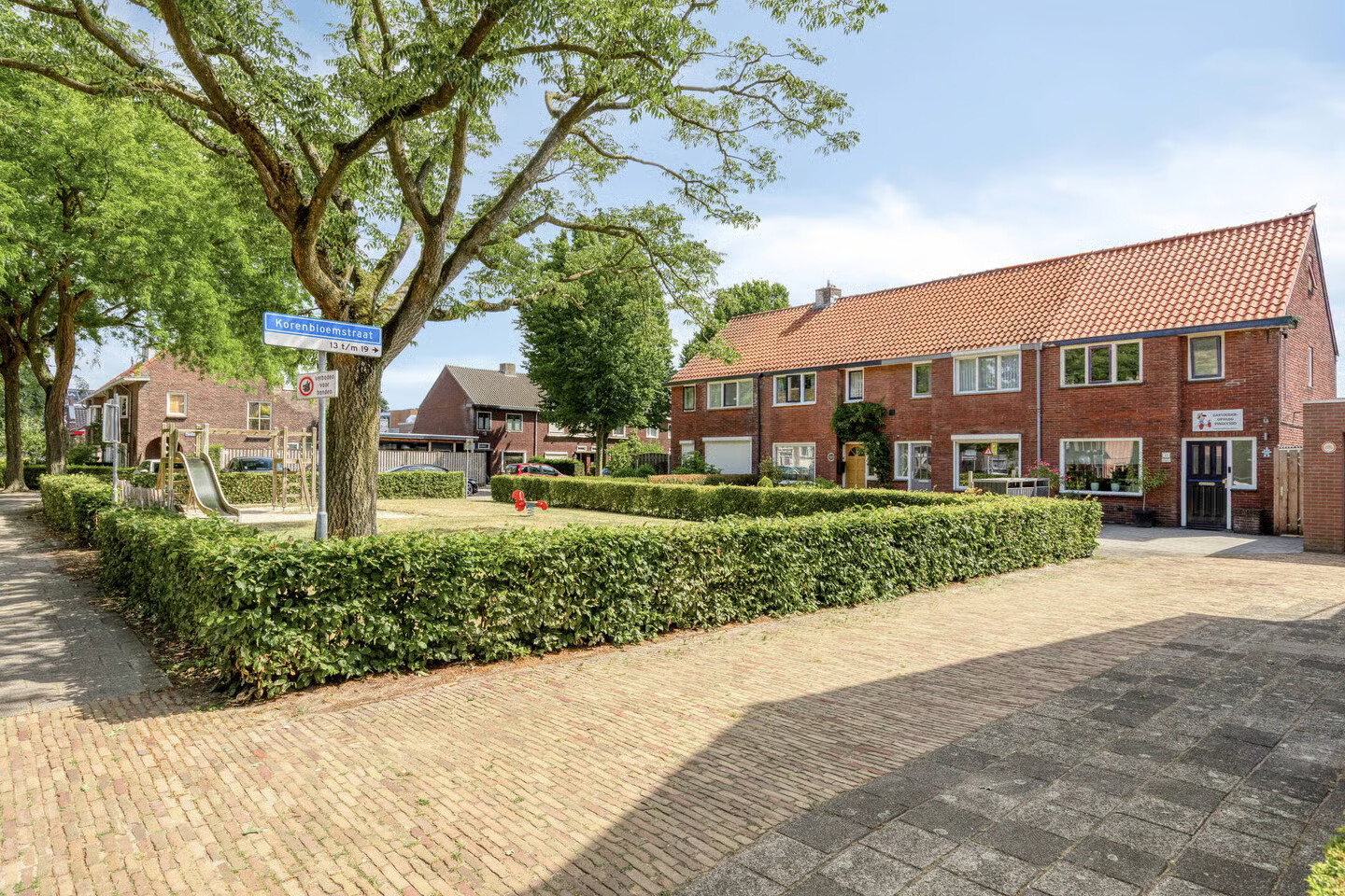 Tussenwoning te koop: Korenbloemstraat 17, Helmond