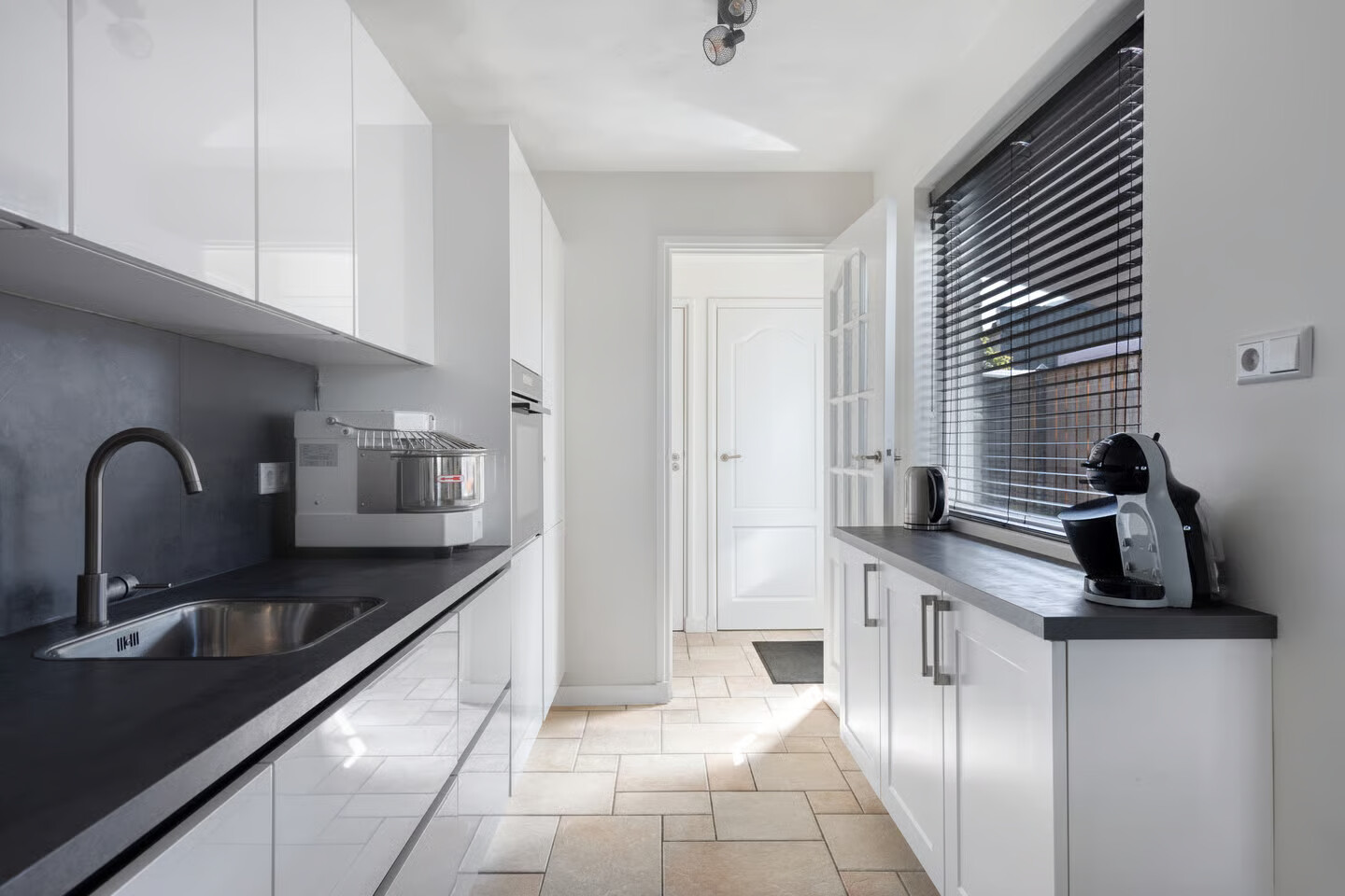 Tussenwoning te koop: Korenbloemstraat 17, Helmond