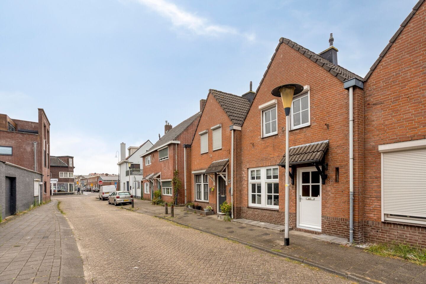 Tussenwoning te koop: Wolfstraat 11, Helmond