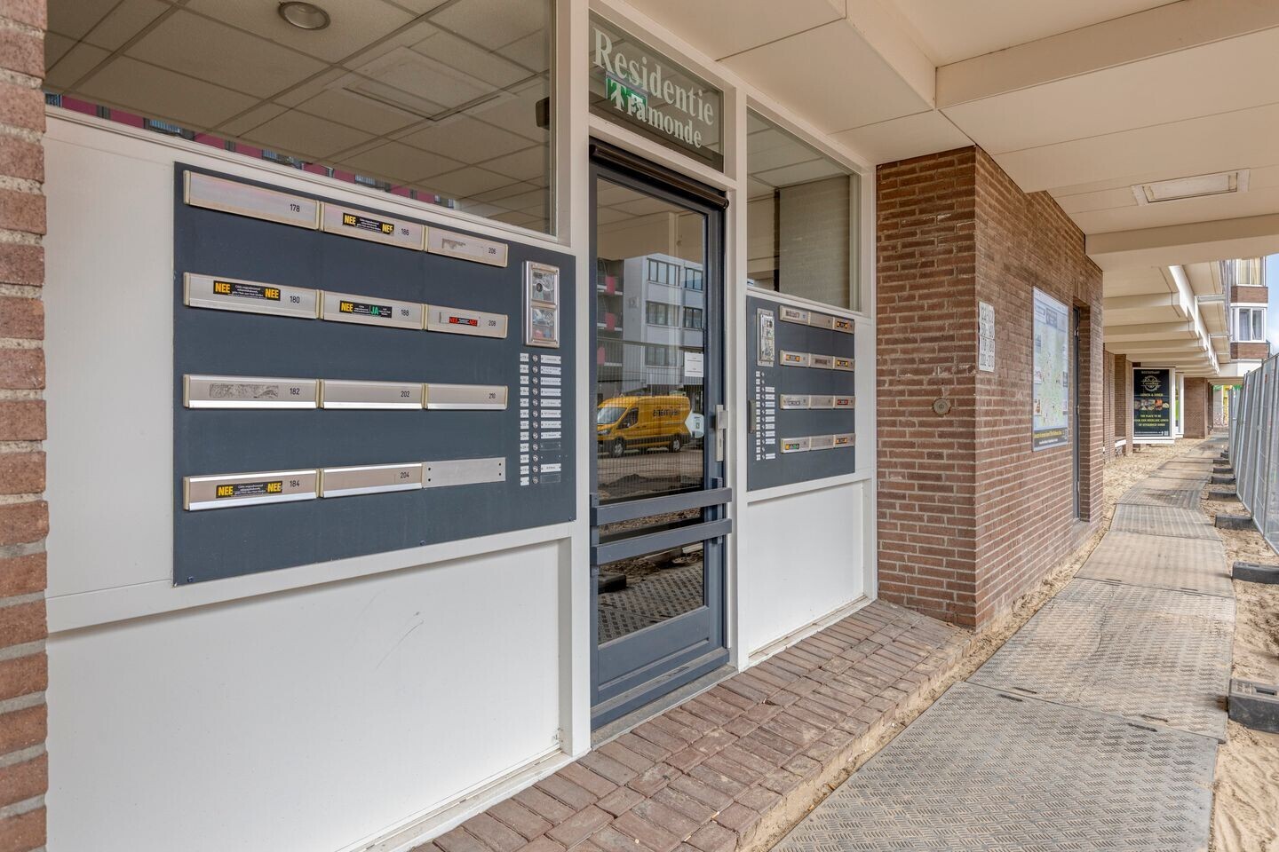 Appartement te koop: Kasteel-Traverse 206, Helmond
