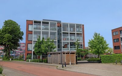 Binnen Parallelweg 24-A