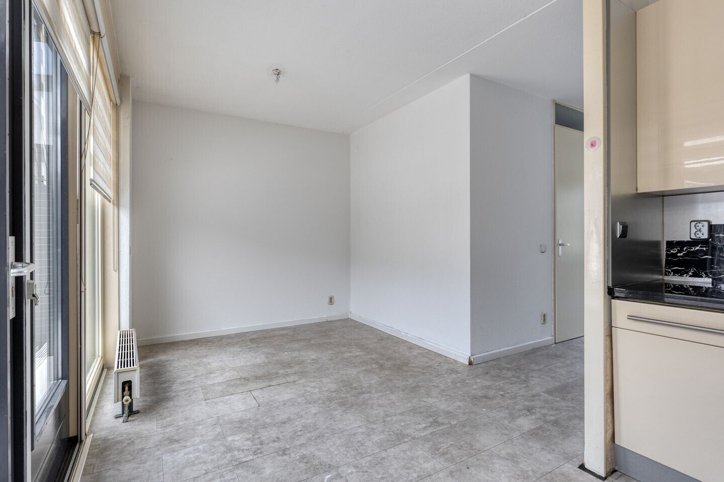 Tussenwoning te koop: Hermelijnstraat 13, Helmond
