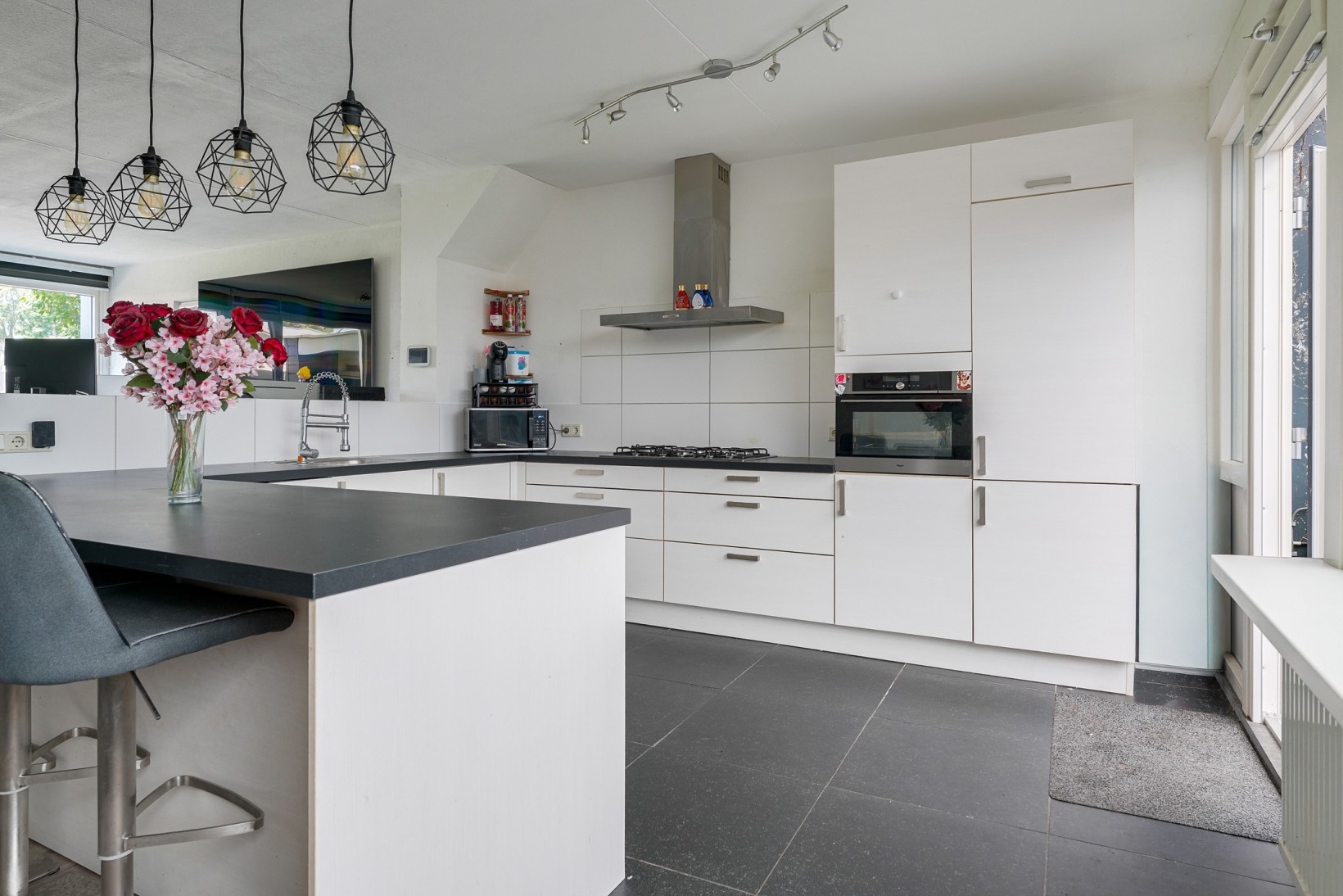 Hoekwoning te koop: Marslaan 2, Helmond