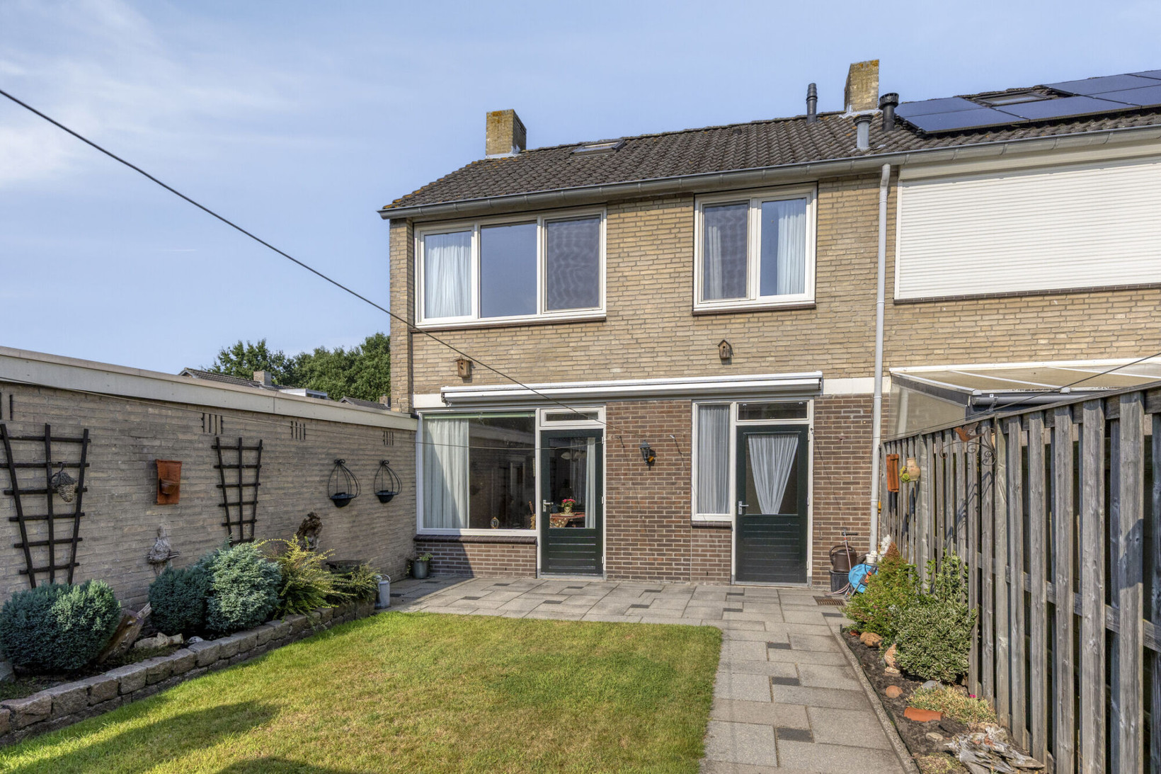 Tussenwoning te koop: Kievitstraat 34, Helmond
