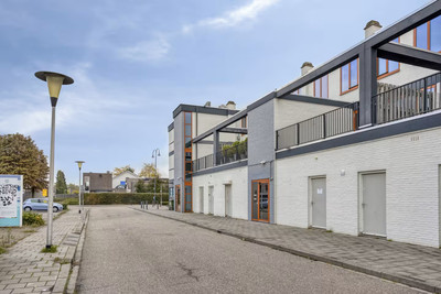 van Meelstraat 10