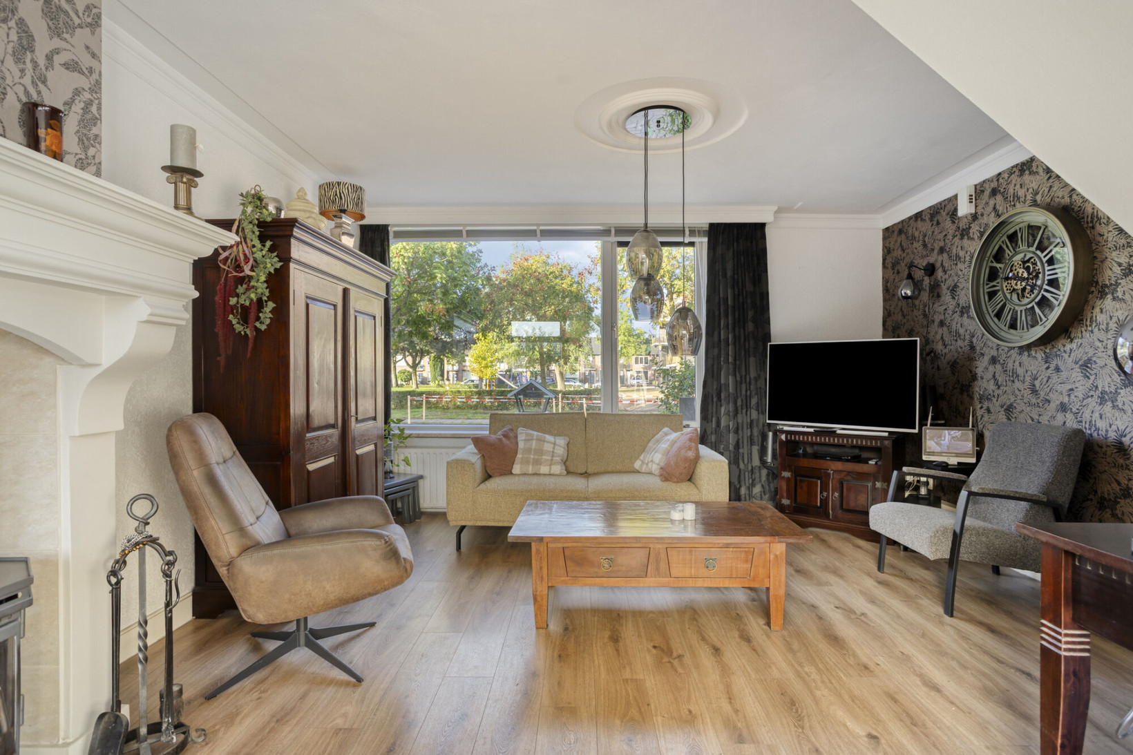Tussenwoning te koop: Plesmanlaan 24, Helmond