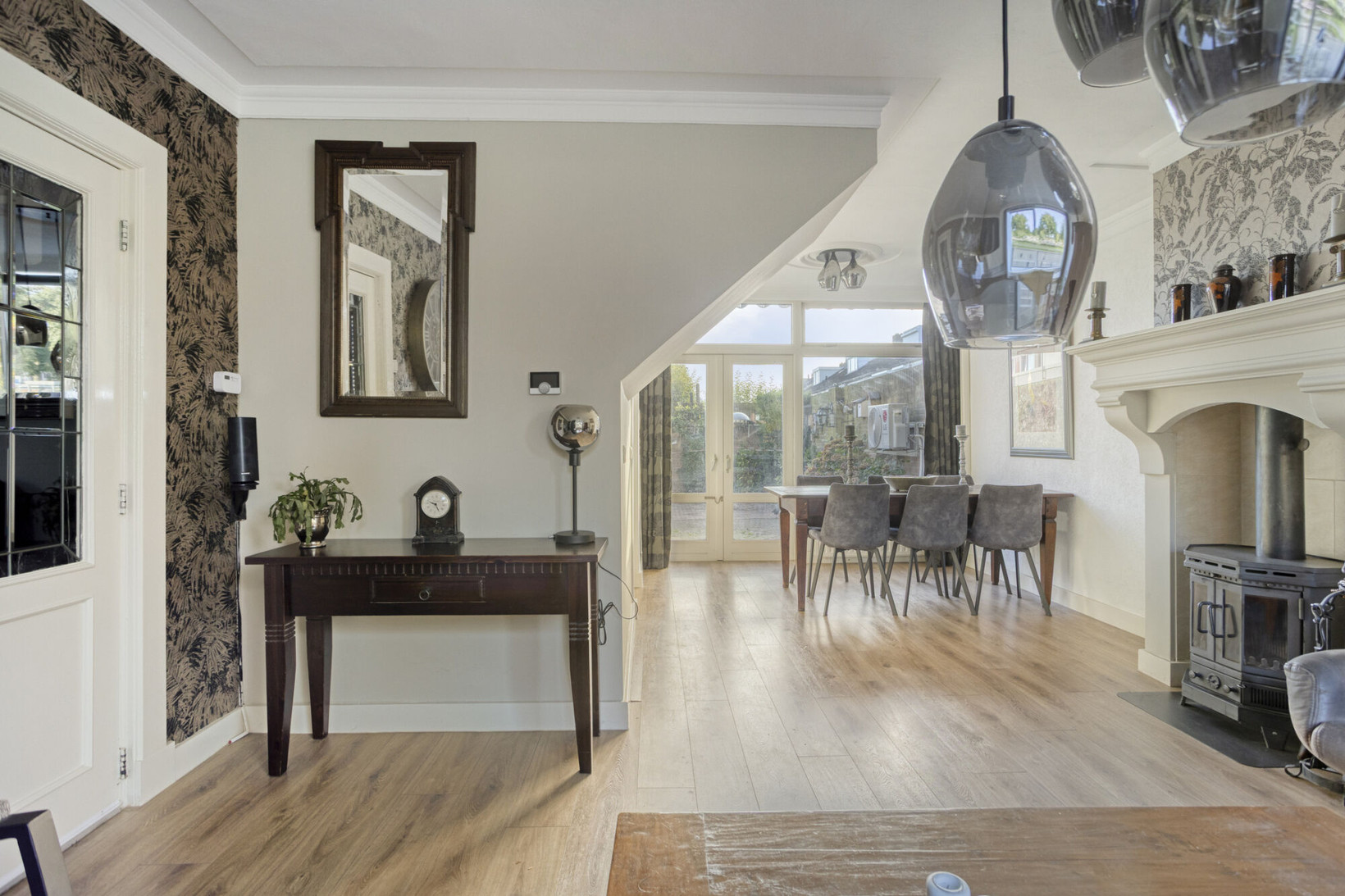 Tussenwoning te koop: Plesmanlaan 24, Helmond