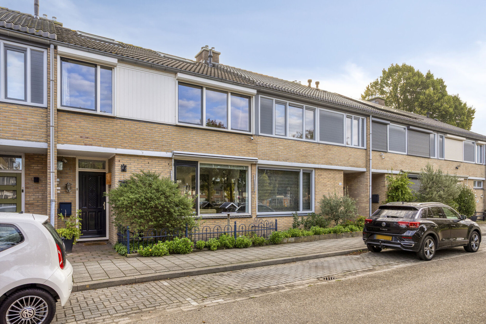 Tussenwoning te koop: Plesmanlaan 24, Helmond