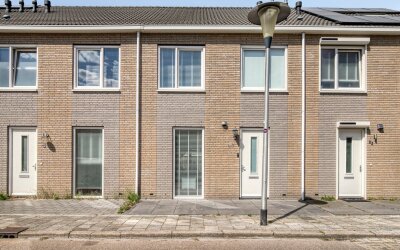 Tjerk Hidde. 80