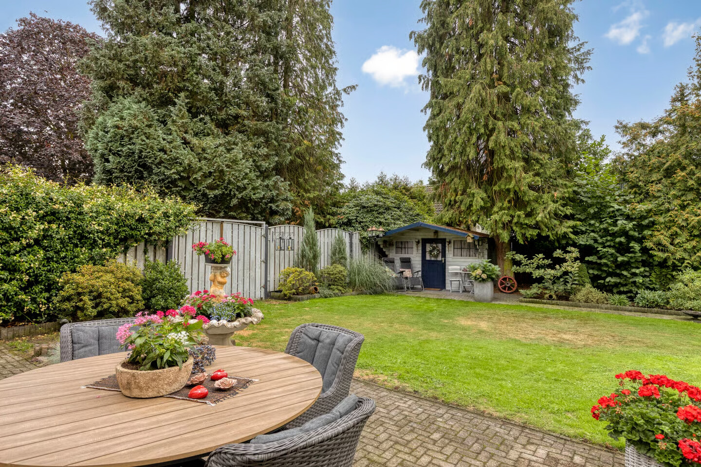 Vrijstaande woning te koop: Peeleik 19, Helmond