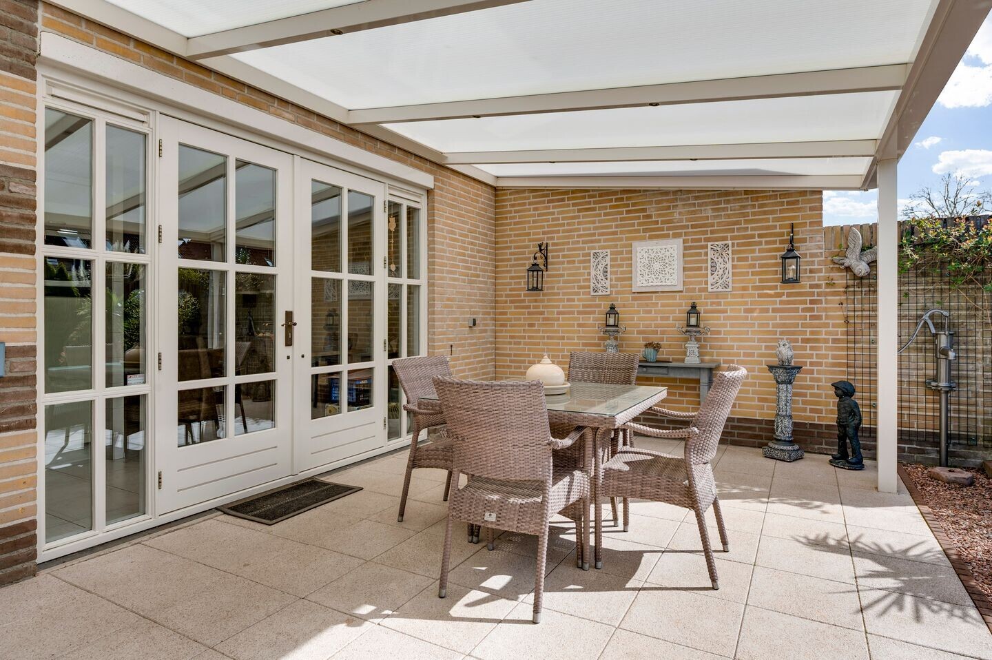 Tussenwoning te koop: Zeelenweg 33, Helmond