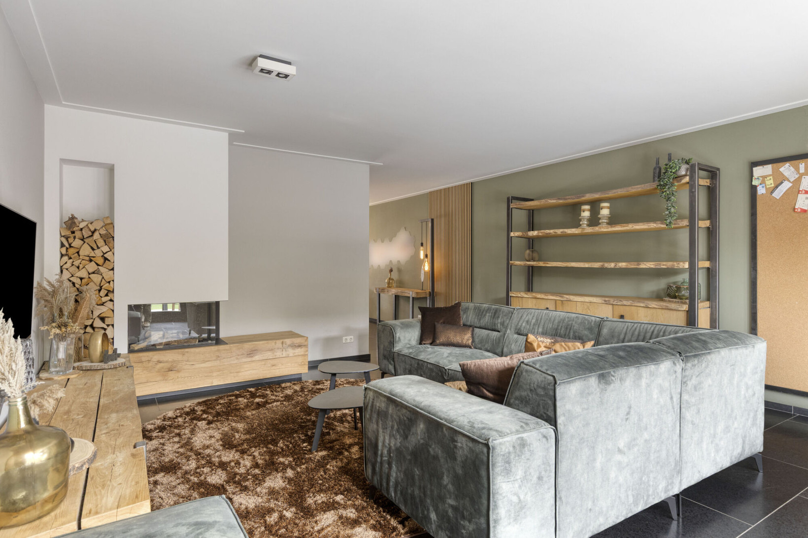 Twee-onder-één-kap te koop: Kruipheide 11, Helmond