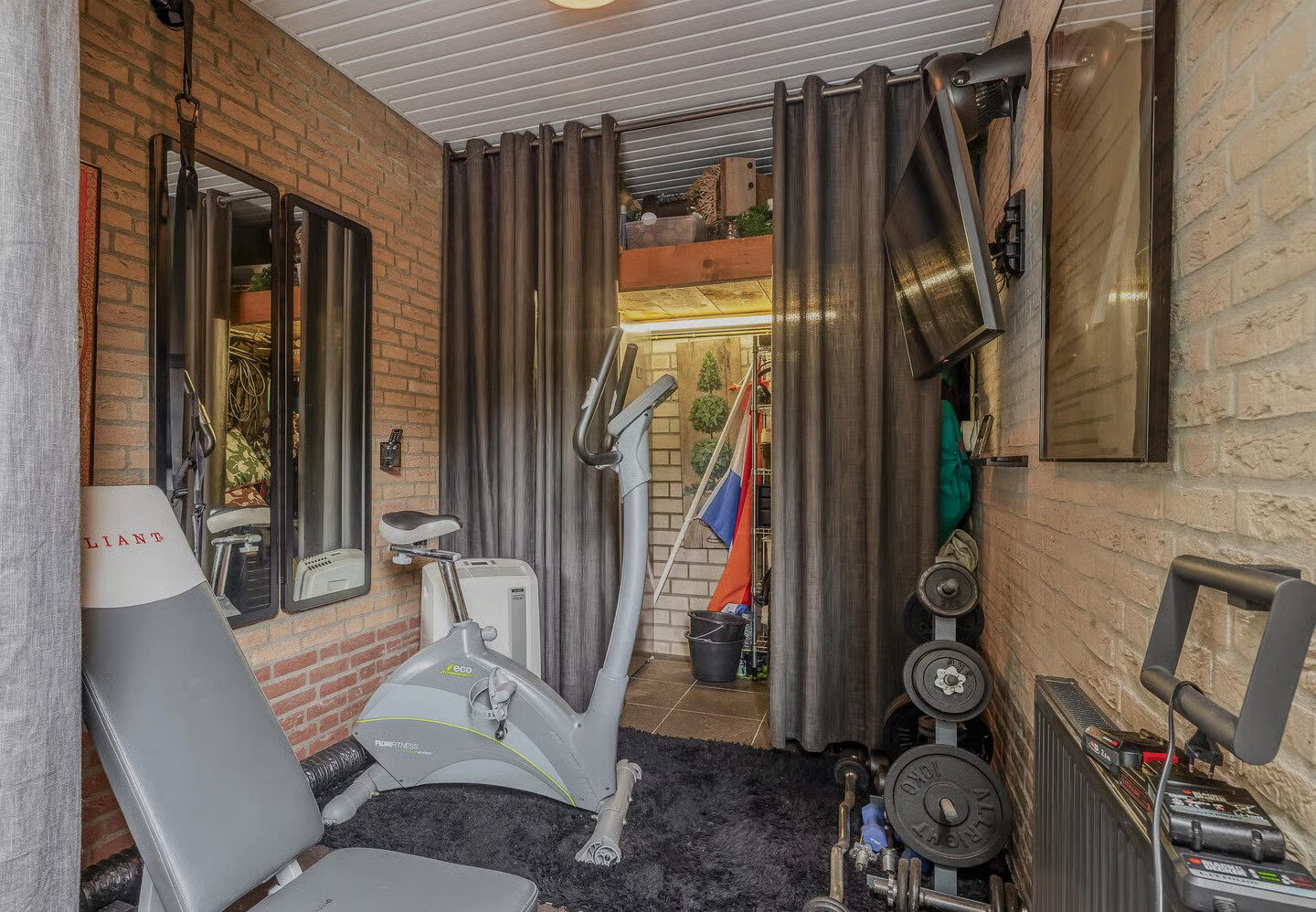 Tussenwoning te koop: Rendierlaan 27, Helmond