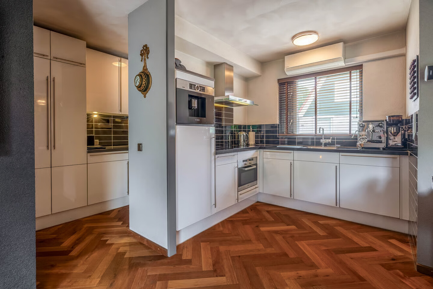 Tussenwoning te koop: Rendierlaan 27, Helmond